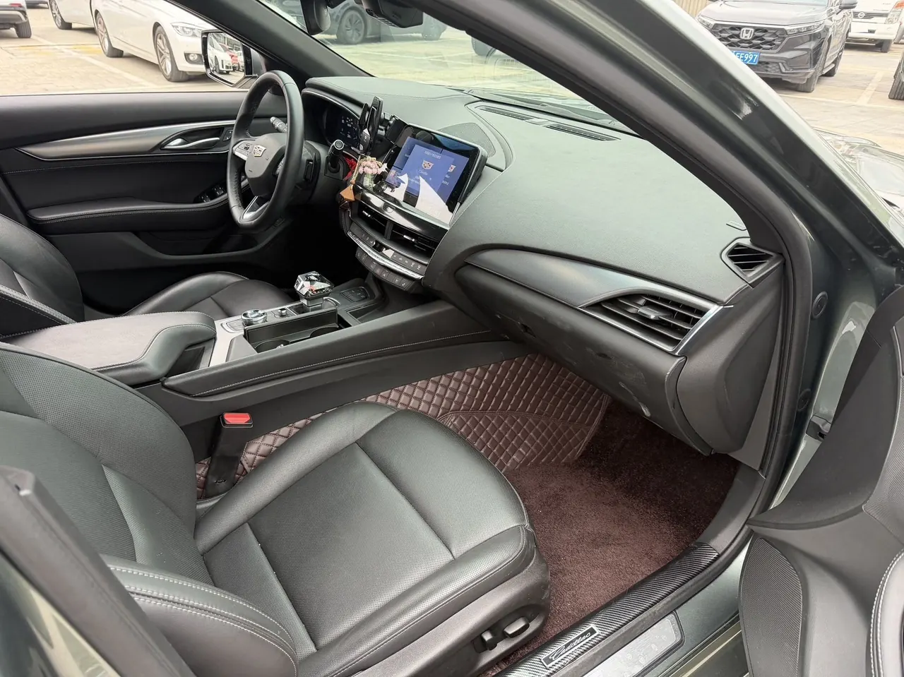Cadillac 2023 CT5 2.0T 28T Luxury (Standard Edition) Automatic Gear 4