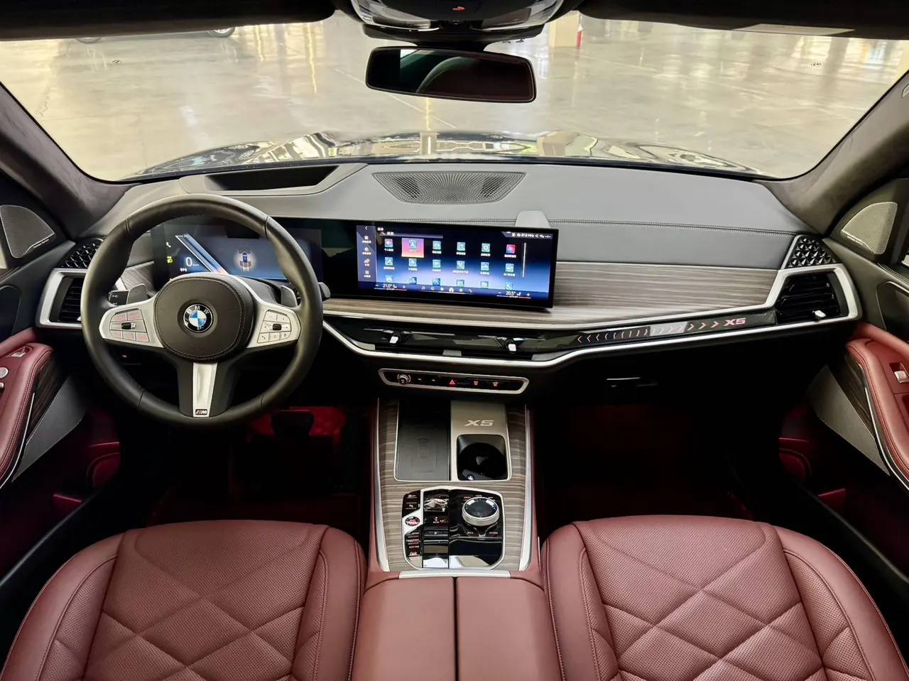BMW 2023 X5 xDrive40Li 48V 3.0T M sports obsidian night suit automatic gear 6