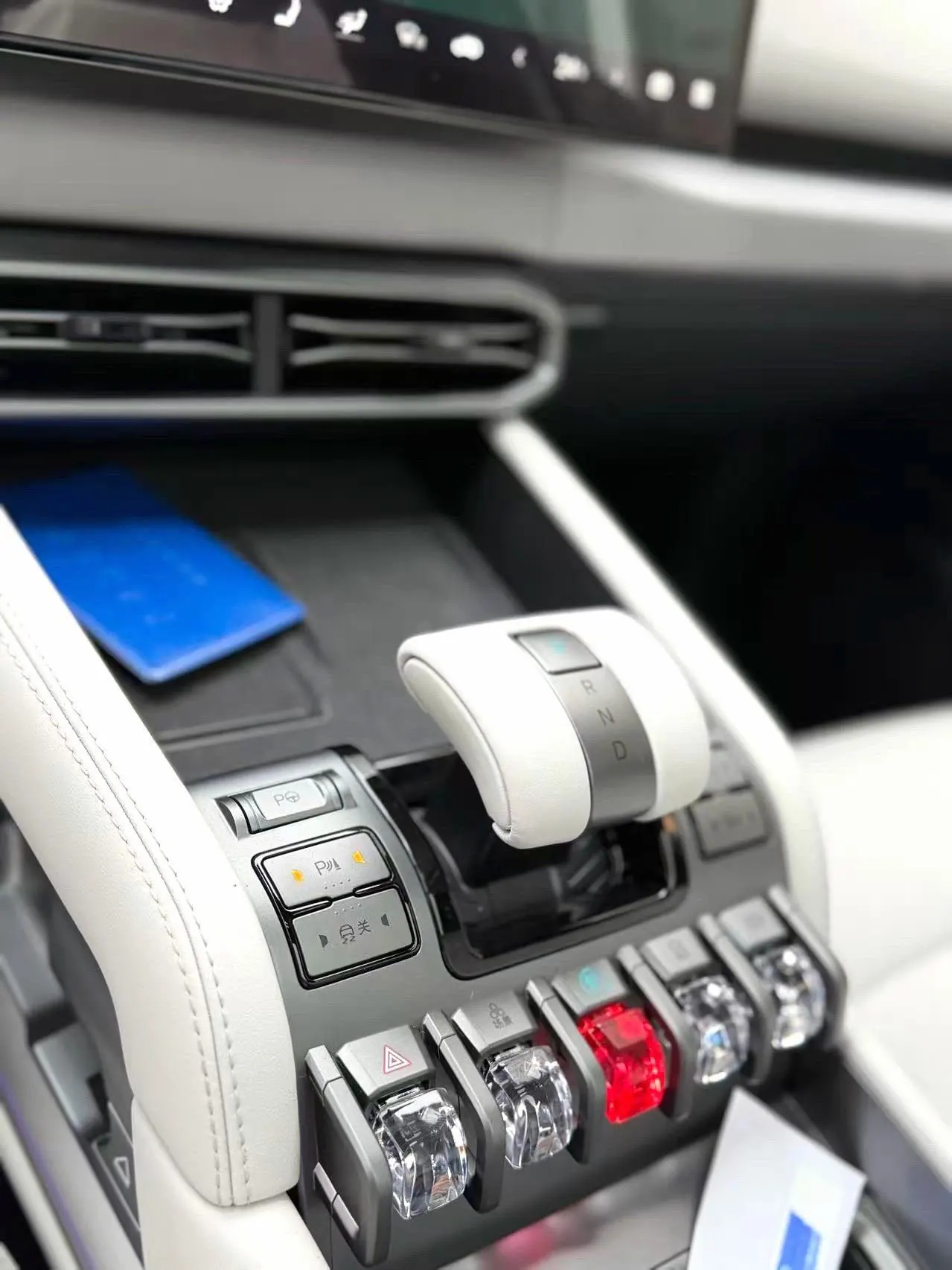 FangChengBao 2025 titanium 3 501KM four-wheel drive intelligent driving Ultra version automatic gear 7
