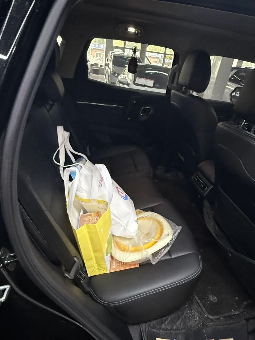 Haval 2023 big dog 2.0T two-wheel drive Chaoye version Plus automatic gear 5