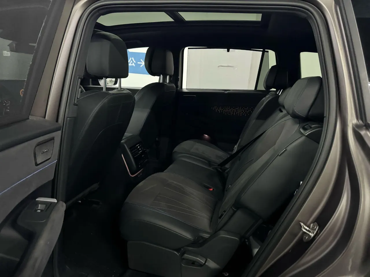 Volkswagen 2025 Teramont Pro 2.0TSI 450TSI Four-Wheel-Drive Summit Edition Automatic 4