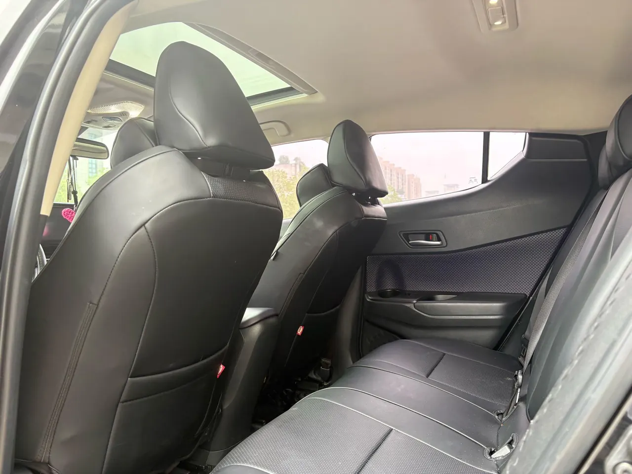 Toyota 2020 C- HR 2.0 stepless leading version of automatic gear 4