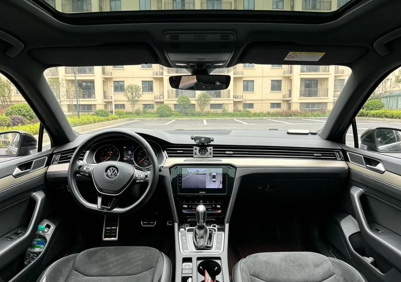 Volkswagen 2020 CC 2.0TSI 330TSI Huayan Edition Automatic Gear 6