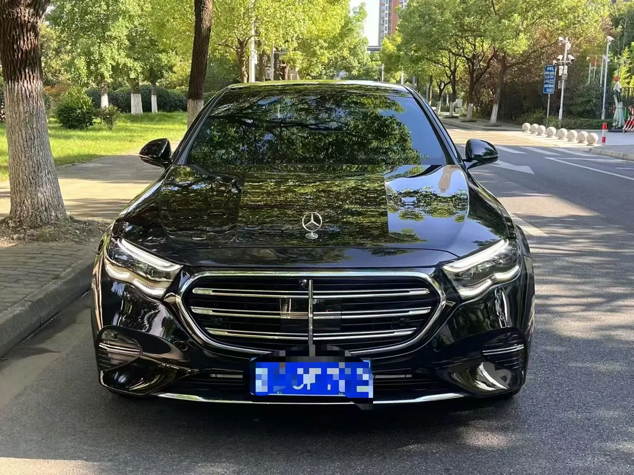 Mercedes Benz E Class 2025 E 300 L 48V 2.0T Honorable Automatic Gear 2