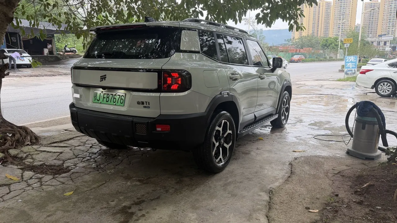 Jetour 2025 ShanHai T1 C- DM 1.5T 150km Haihai Automatic Gear 4