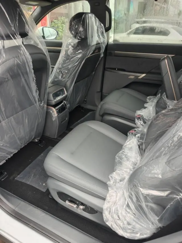 Yi Pai 2025 e π 008 210Ultra such as Yi Edition 6-seat automatic gear 7