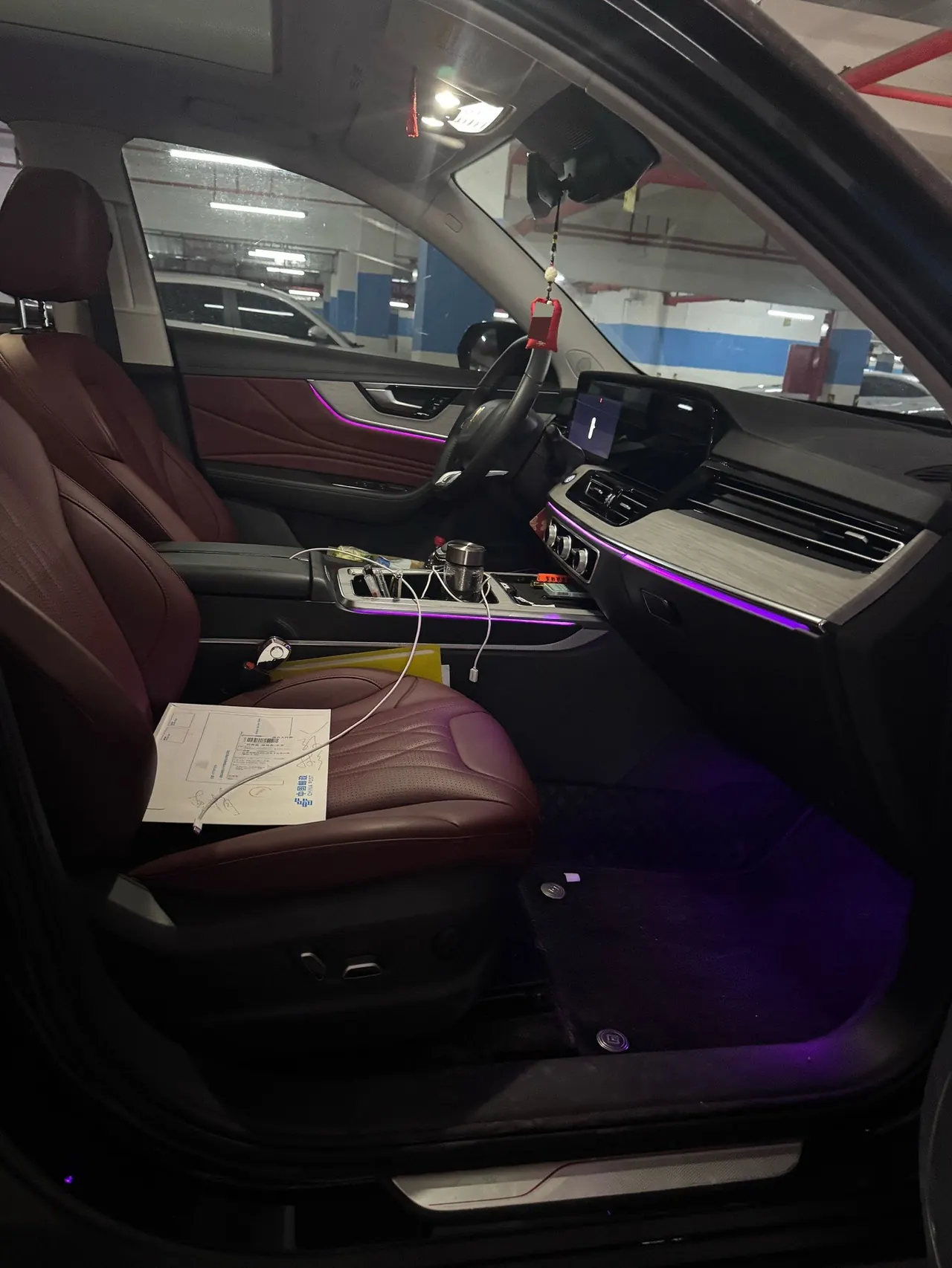 HongQi 2025 HS5 2.0T Two-Drive Flag Enjoy Pro Edition Automatic Gear 9