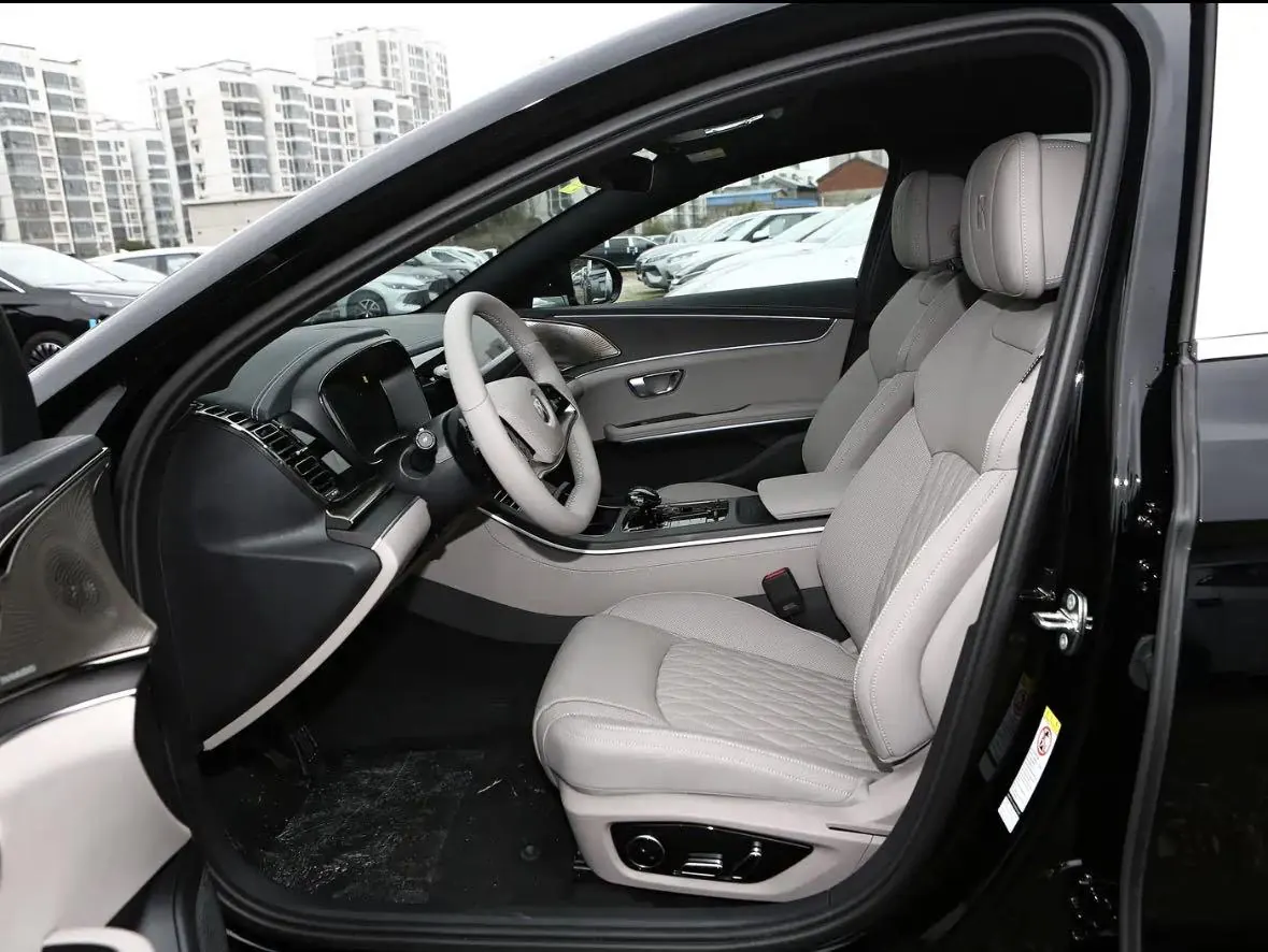 BYD 2025 Han DM-i 1.5T stepless smart driving version 125KM laser Radar flagship automatic gear 5