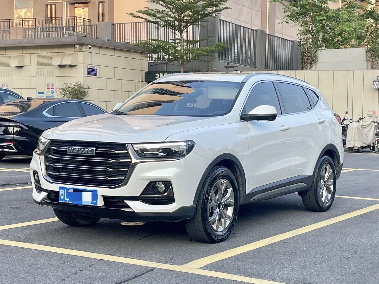 Open image lightbox: Haval 2023 H6 1.5T National Tide Champion Edition Automatic Gear