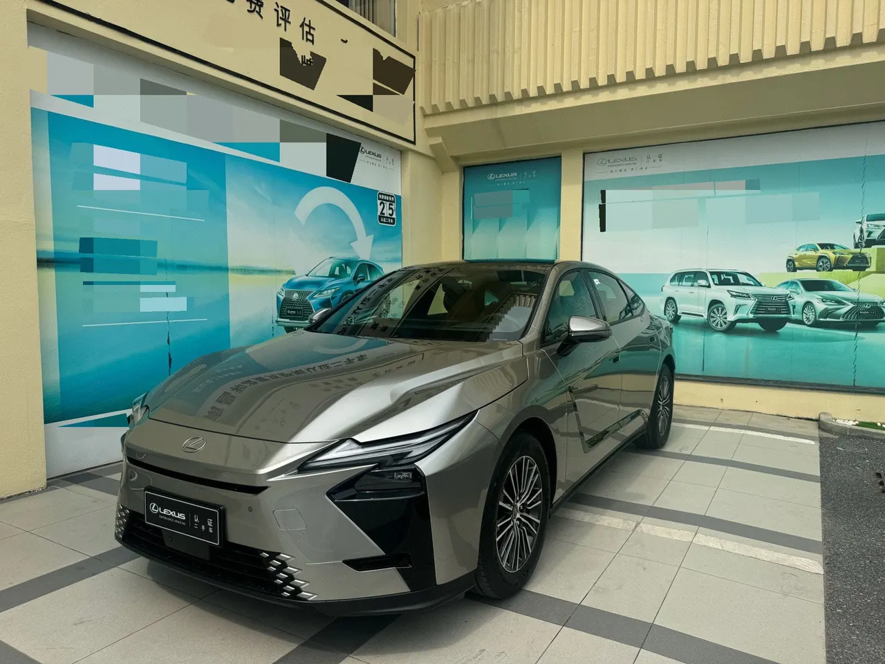 Open image lightbox: Lexus ES (Imported) 2026 ES300h 2.0 Stepless Automatic Gear