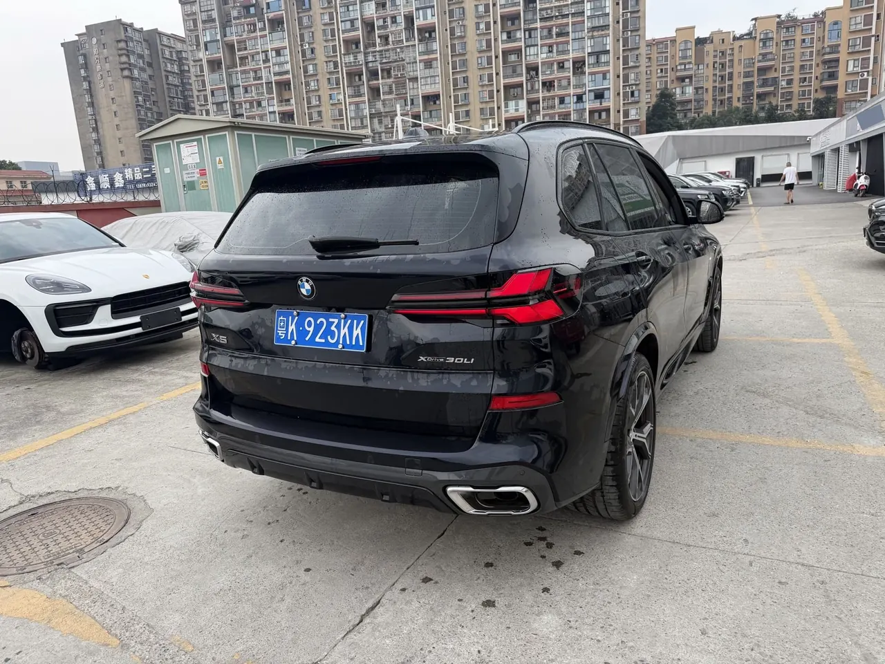 BMW 2026 X5 xDrive30Li 48V 2.0T exclusive m sports obsidian night suit automatic gear 10