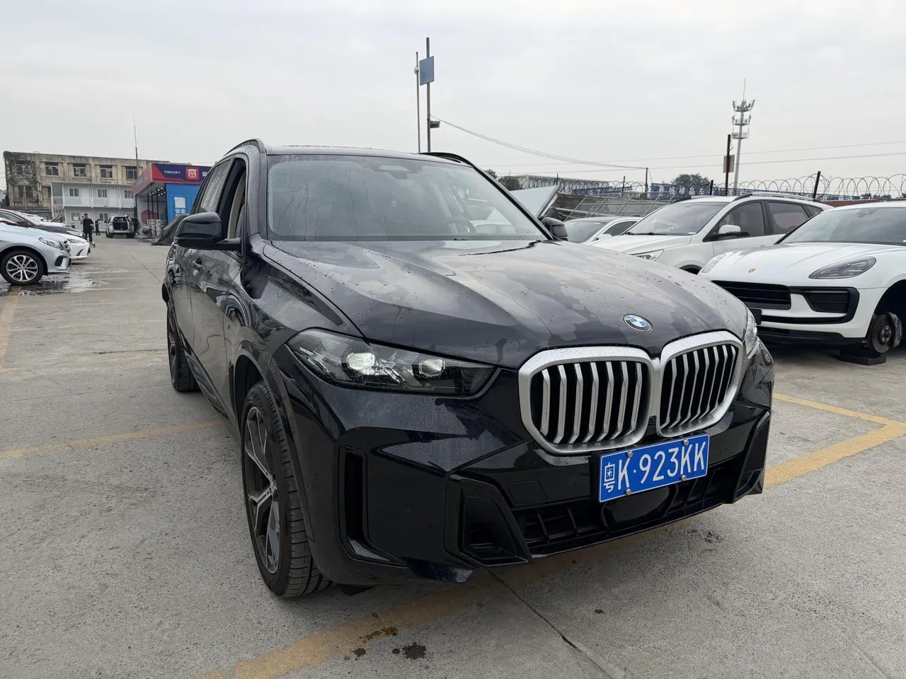 BMW 2026 X5 xDrive30Li 48V 2.0T exclusive m sports obsidian night suit automatic gear 3