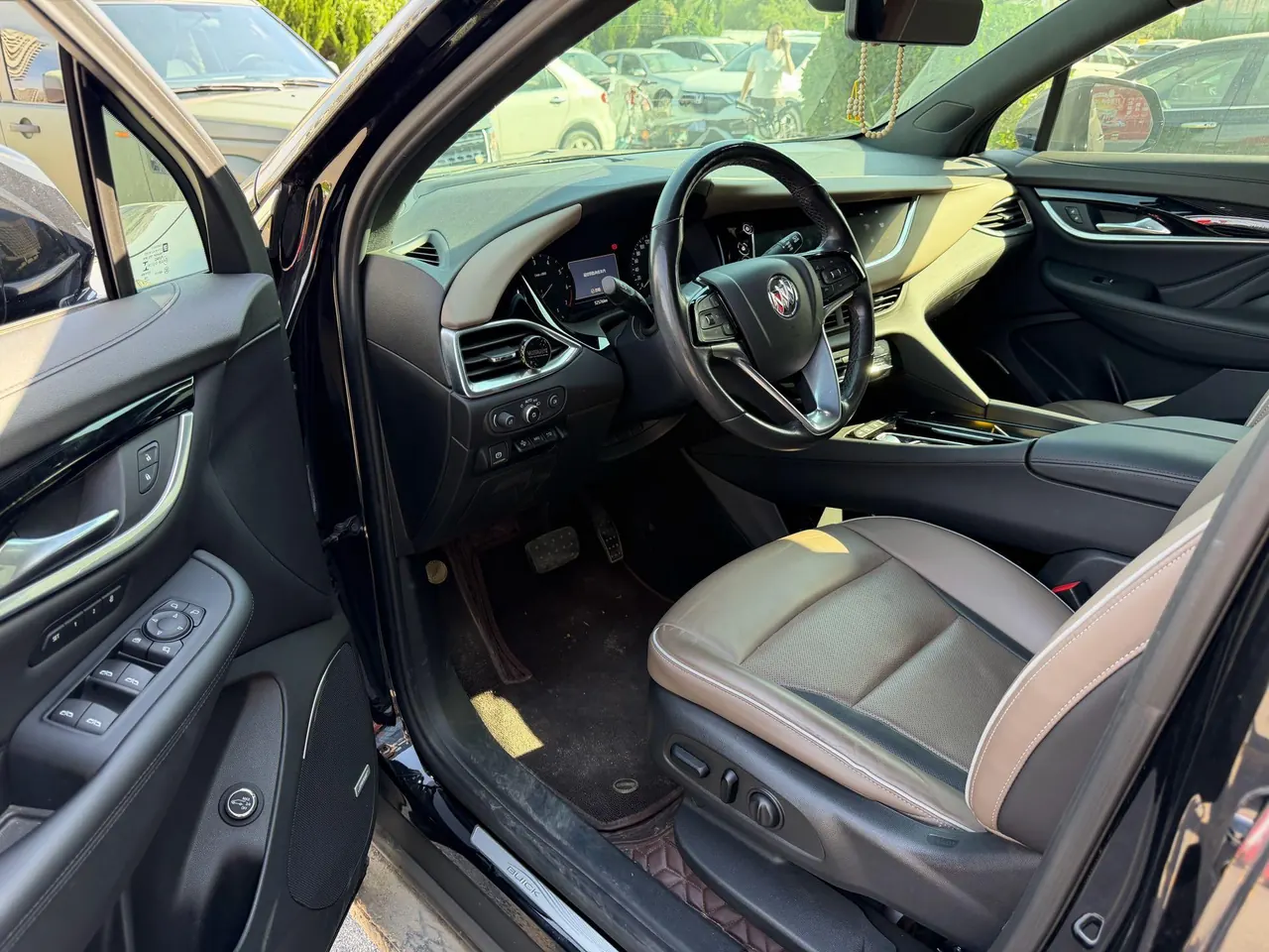 Buick 2020 Angke Flag 2.0T 28T Four-wheel Drive Enjoy Flagship Automatic Gear 4