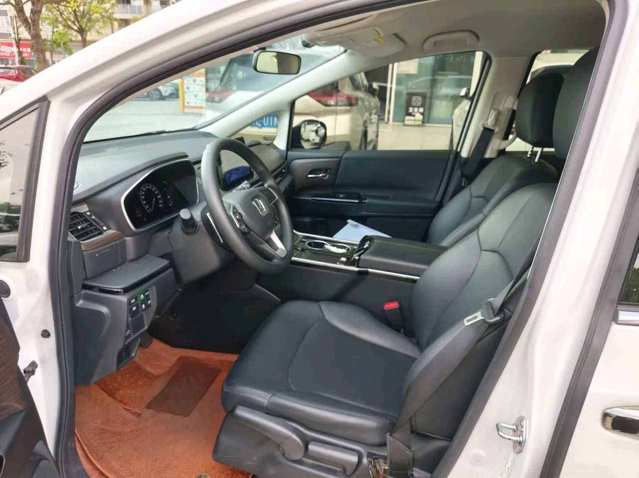 Honda 2024 Odyssey Hybrid 2.0 Stepless Sharp and Pleasant Edition Automatic Gear 5