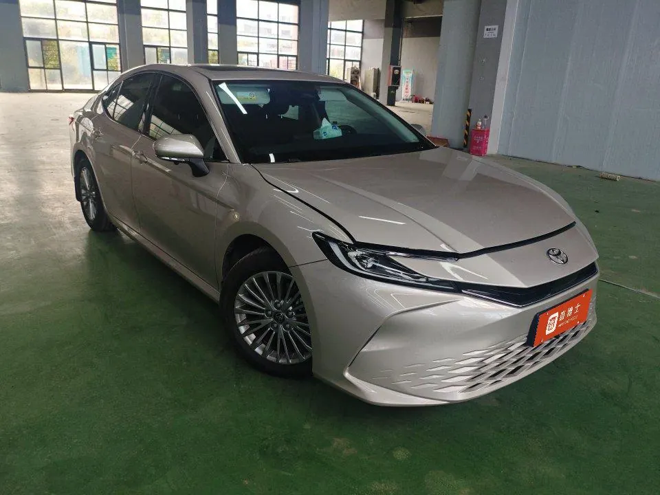 Toyota 2024 Camry 2.0E Stepless Elite Edition Automatic Gear 2
