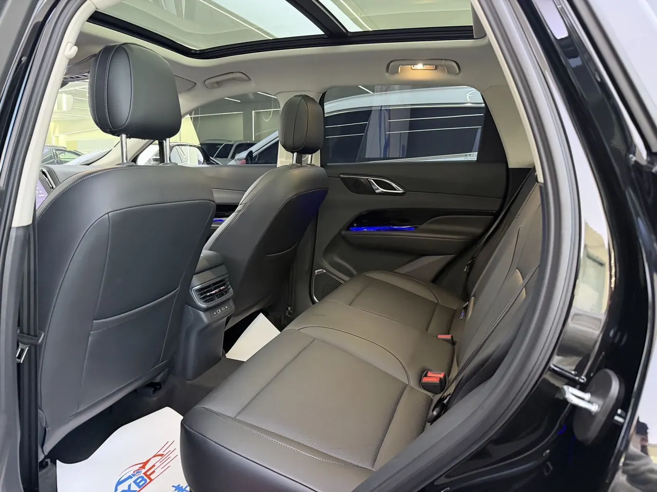 HongQi 2025 HS3 PHEV 1.5T 125km strength for 2 million commemorative automatic gear 6