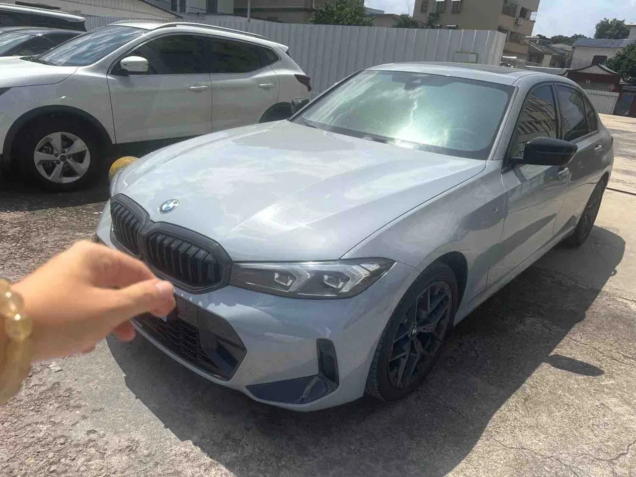 Open image lightbox: BMW 3 Series 2026 330Li 2.0T M Sports Obsidian Night Suit Automatic Gear