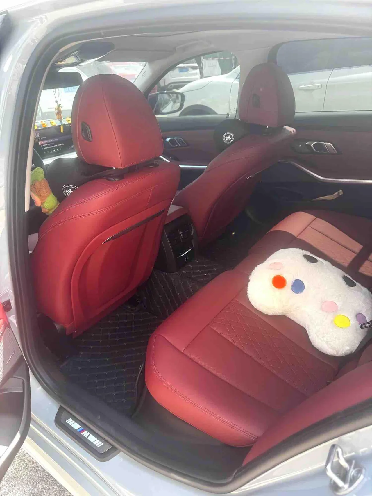 BMW 3 Series 2026 330Li 2.0T M Sports Obsidian Night Suit Automatic Gear 5