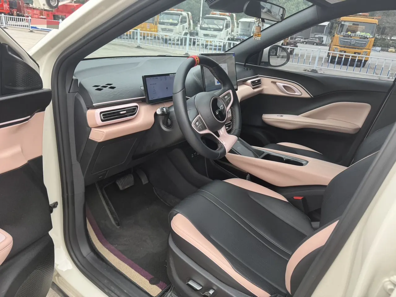 BYD 2026 seagulls 305km free version automatic gear 4