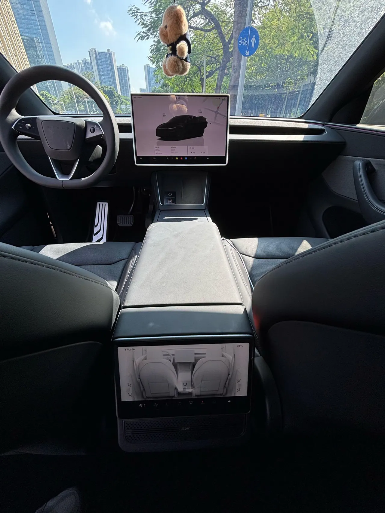 Tesla 2026 Model Y Rear-Wheel-Drive Automatic 8