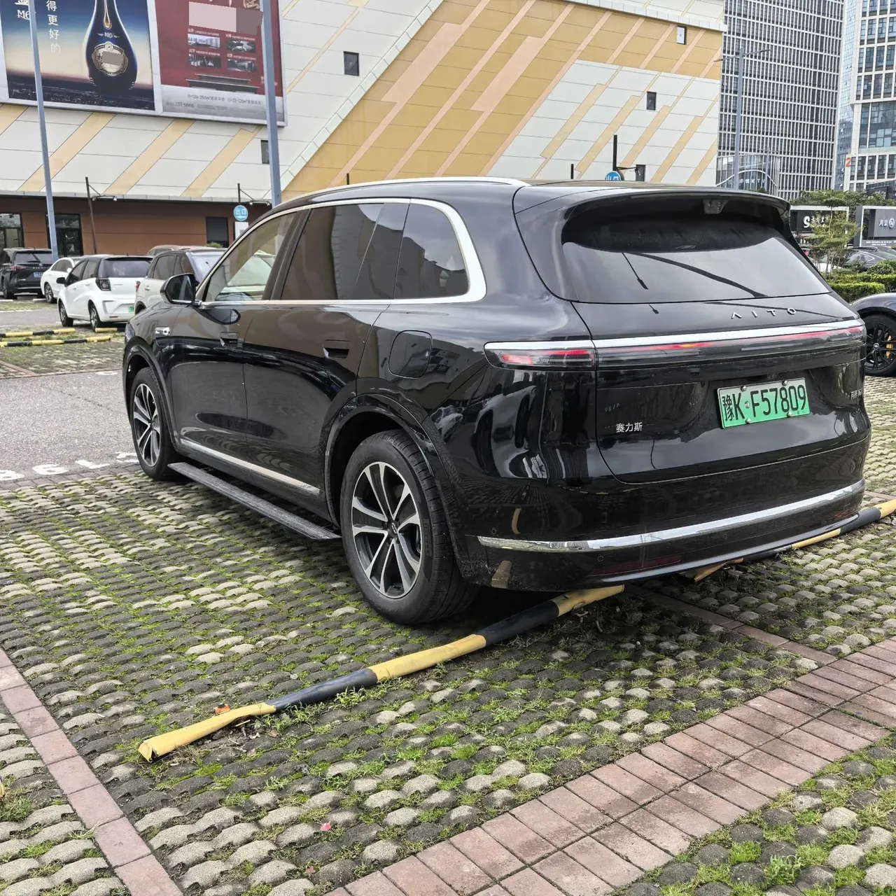 AITO 2026 AITO M7 extended range Ultra 4-wheel drive version 5 (192-line laser Radar) automatic gear 9