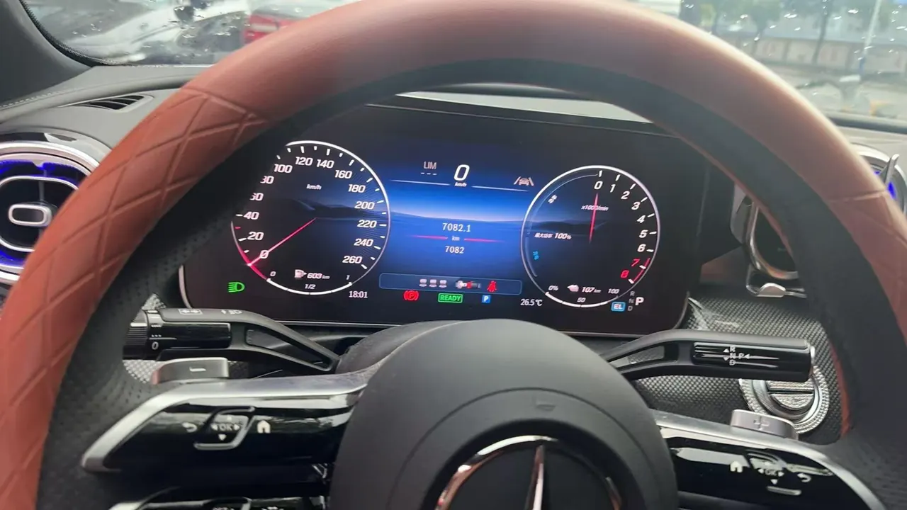 Mercedes Benz Class C 2025 C 350 e L 2.0T Automatic 9