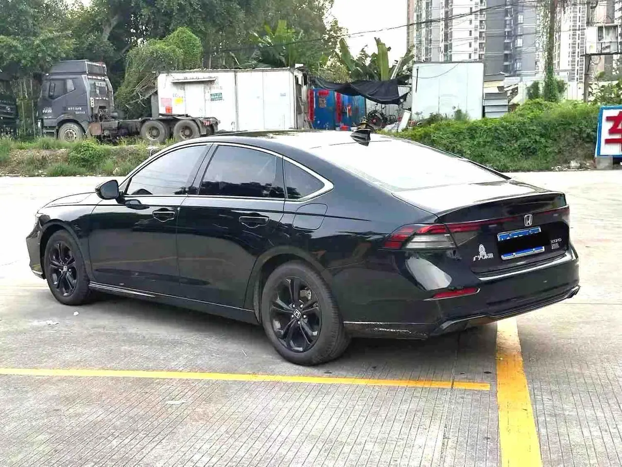 Honda 2025 11th Generation Accord 1.5T Stepless 260TURBO Sports Series Deluxe Automatic Gear 4