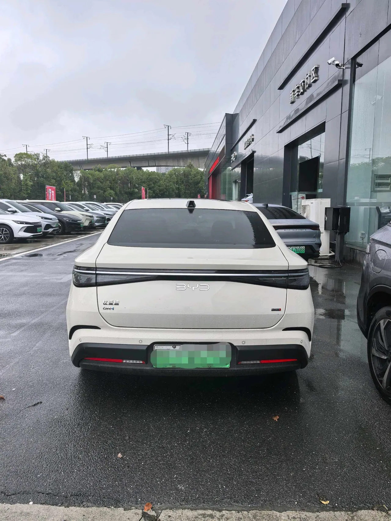 BYD 2026 Seal 07 DM-i 1.5T CVT 230km Flagship Automatic 5