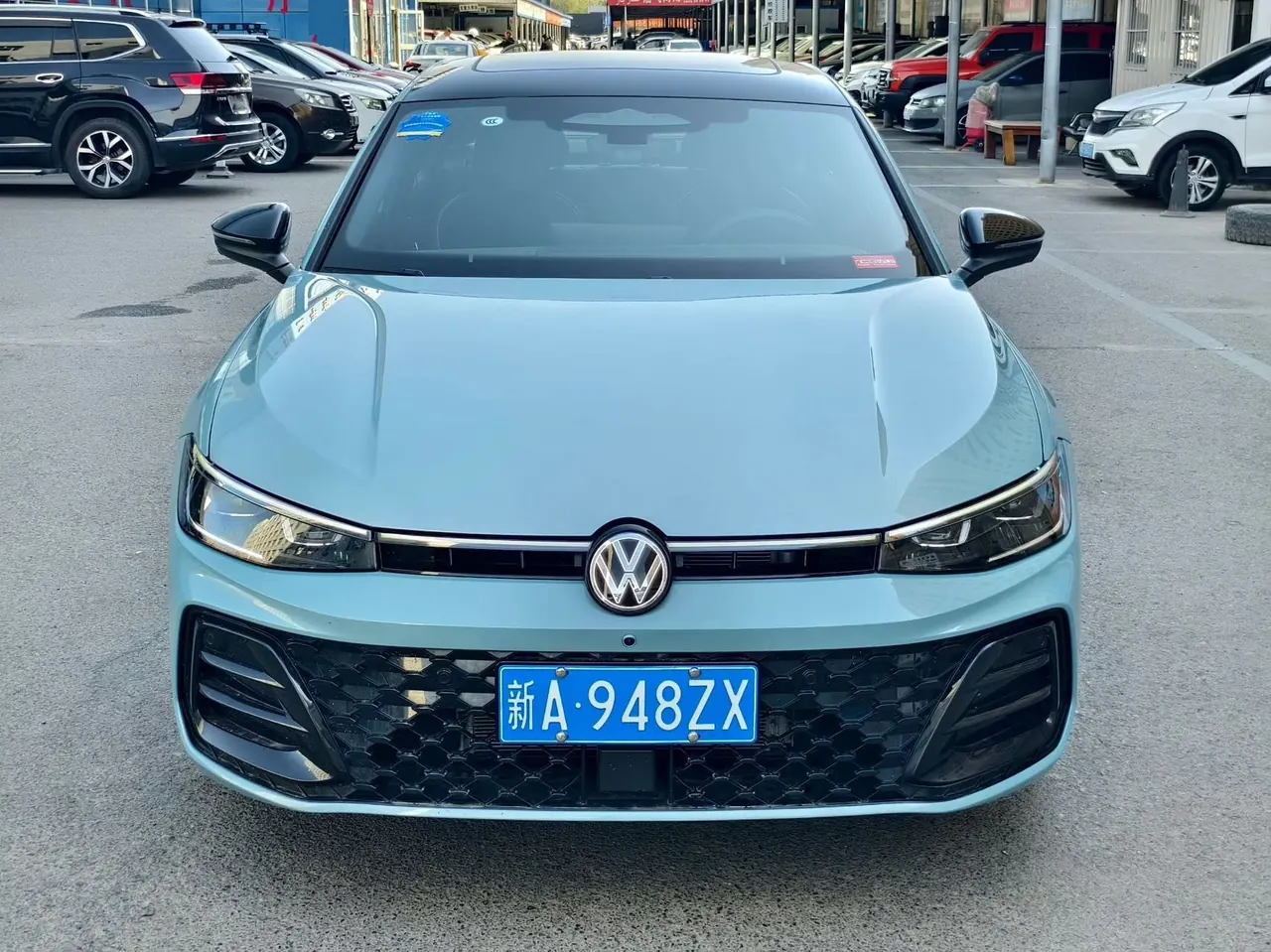 Volkswagen 2026 Passat Pro 2.0TSI 380TSI Dragon Edition Automatic 3