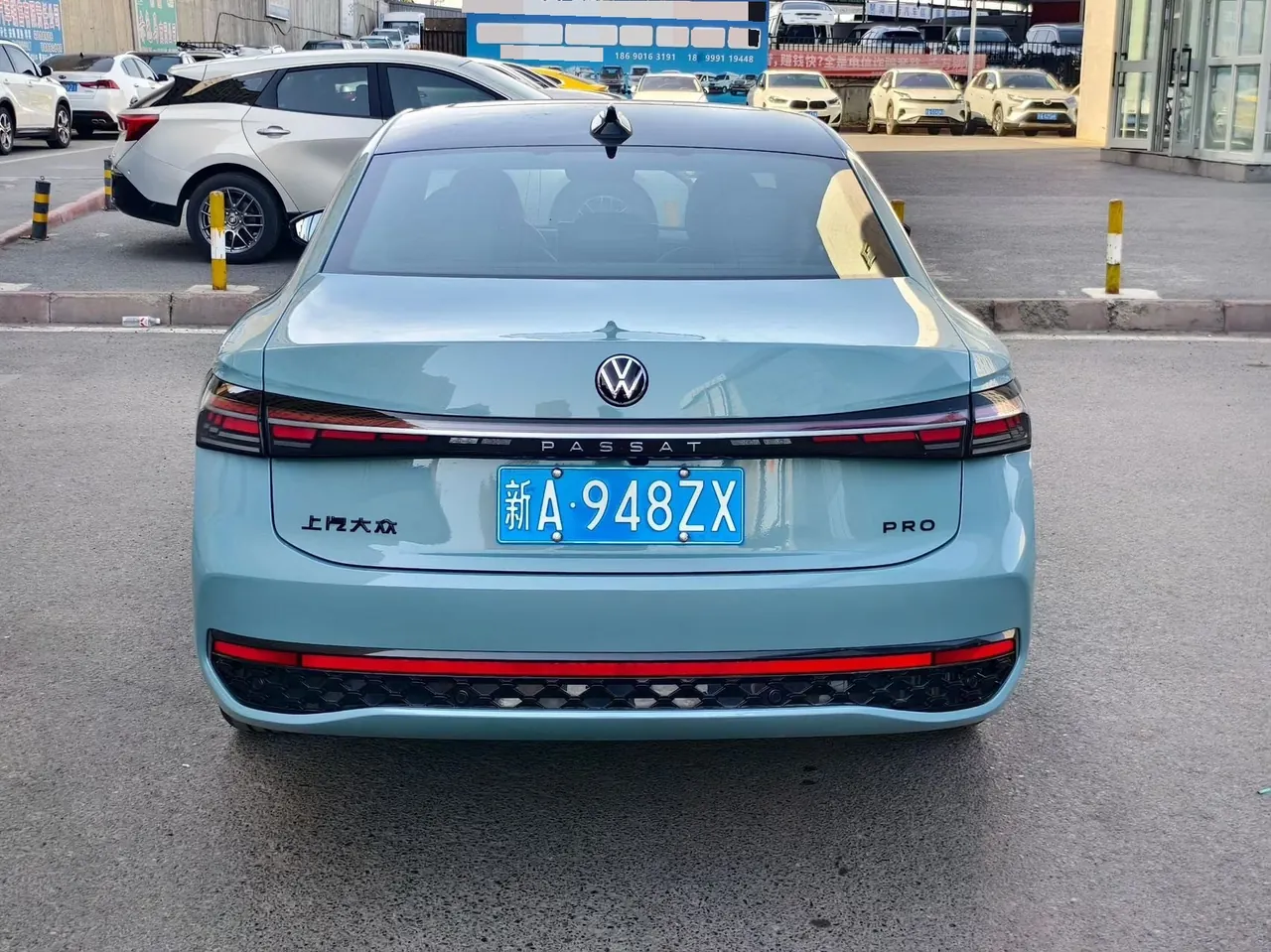 Volkswagen 2026 Passat Pro 2.0TSI 380TSI Dragon Edition Automatic 8