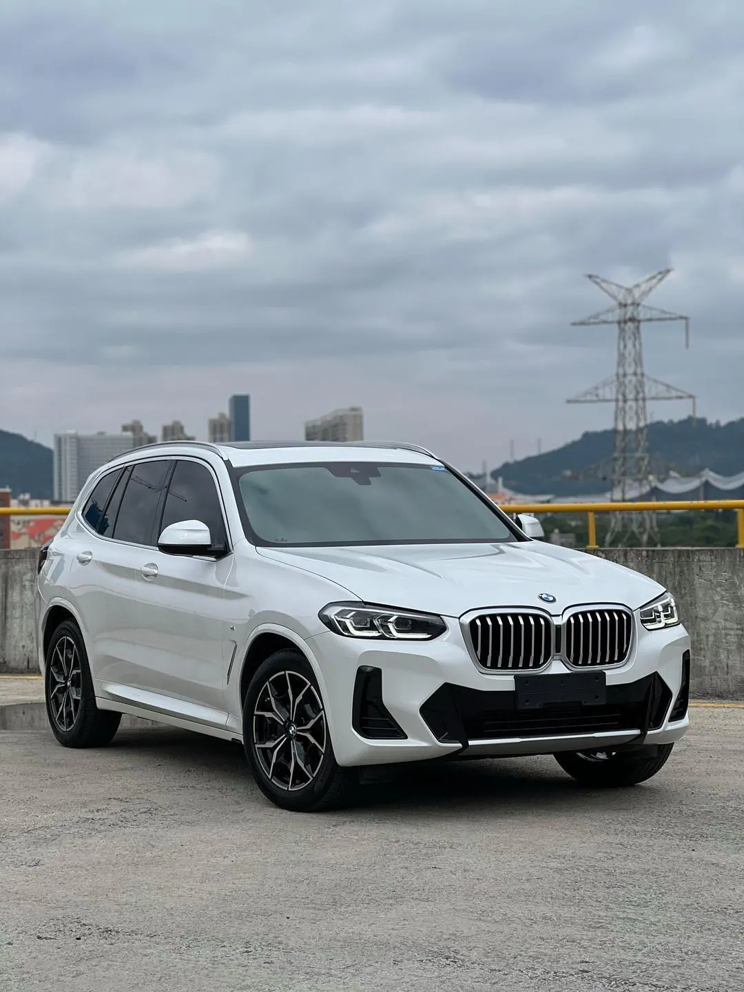 BMW 2022 X3 xDrive25i 2.0T M sports suit automatic gear 3