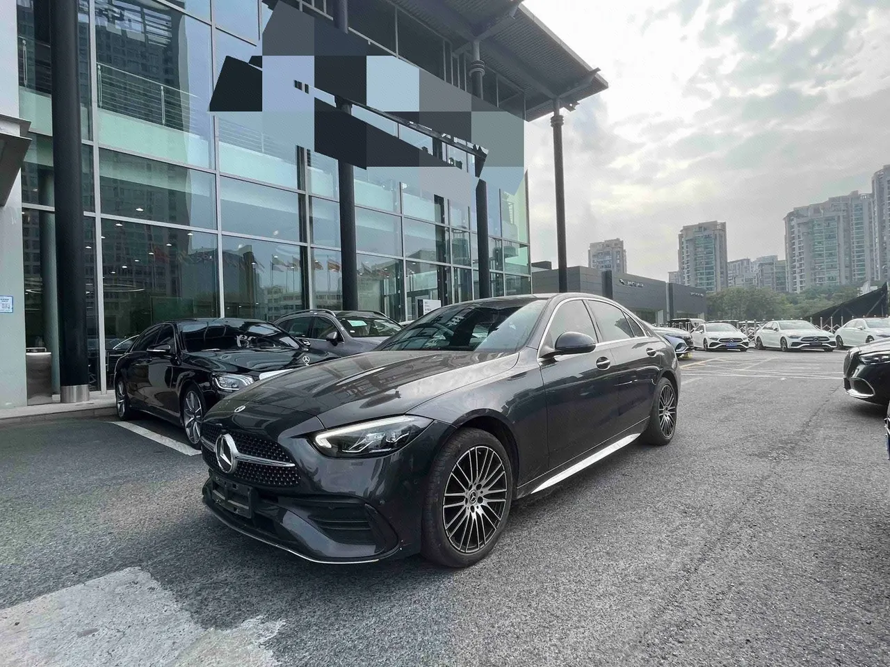 Открыть галерею: Mercedes Benz Class C 2022 C 260 L 48V 1.5T (modified) automatic gear