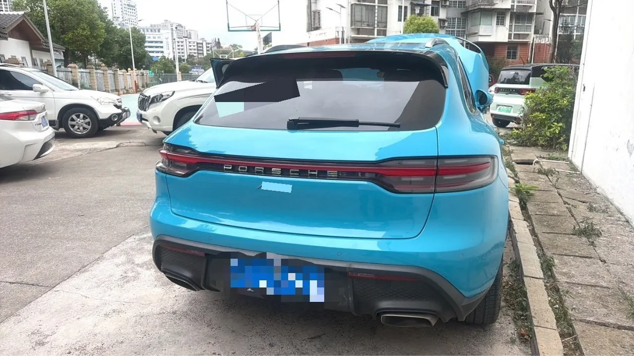 Porsche Macan (Imported) 2022 Macan 2.0T Automatic Gear 3