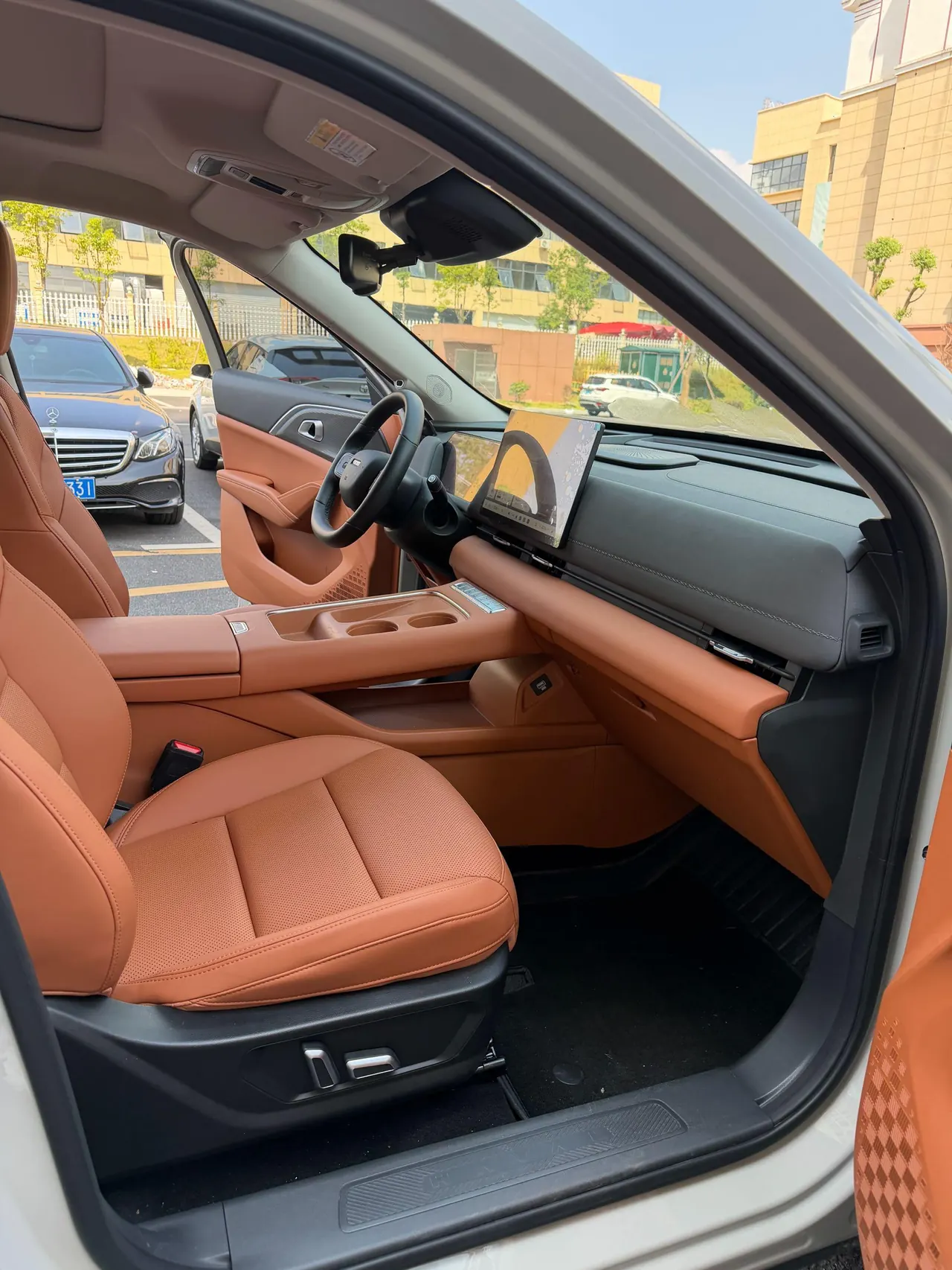 Haval 2025 Xiaolong MAX 1.5 Hi 4 165 Ultra Smart Driving Edition Automatic Gear 8