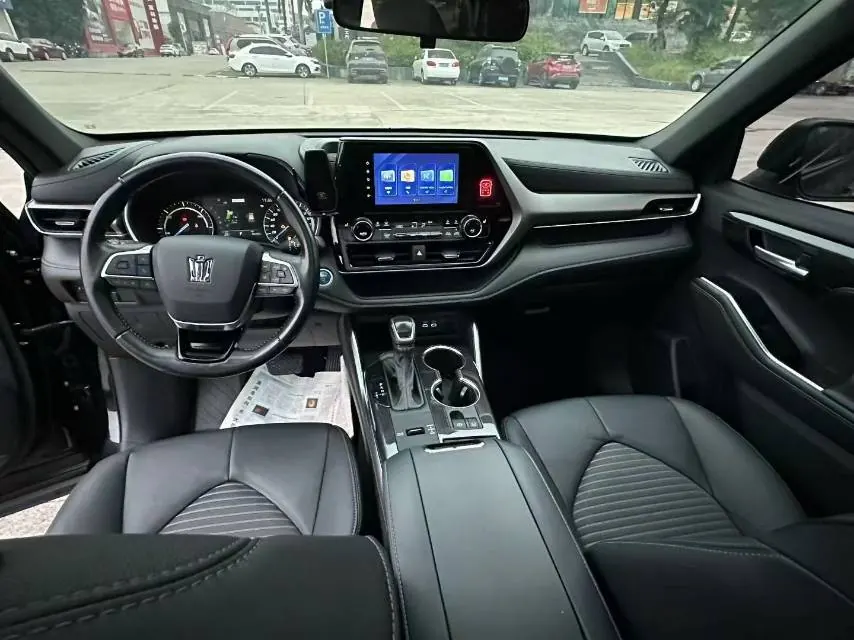 Toyota 2022 Crown Land Release 2.5 Stepless Four-wheel Drive Deluxe Edition Automatic Gear 4