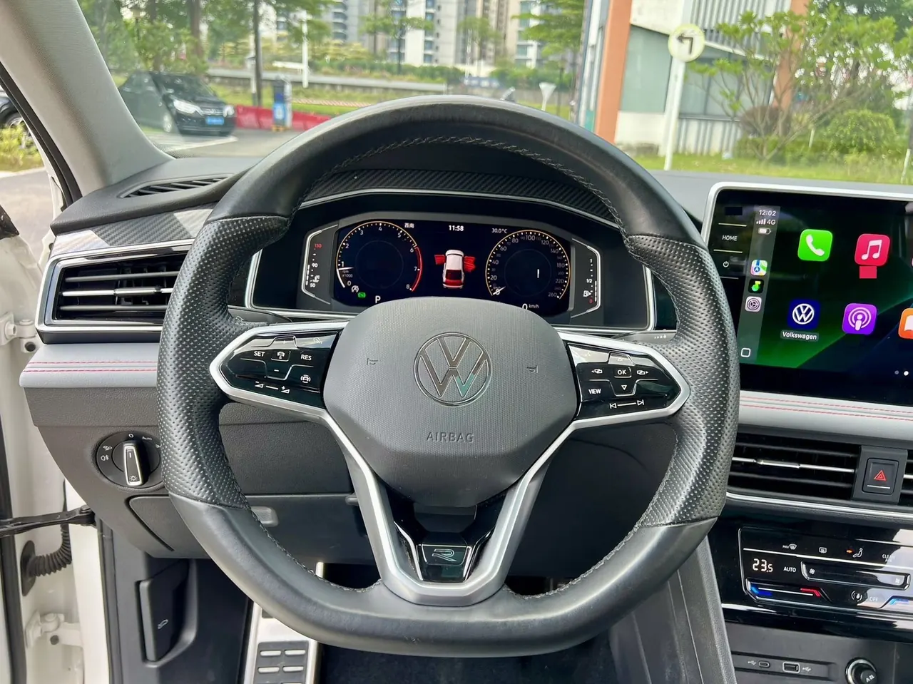 Volkswagen 2022 Tiguan X 2.0TSI 330TSI Two-Drive Overdrive Automatic Gear 16