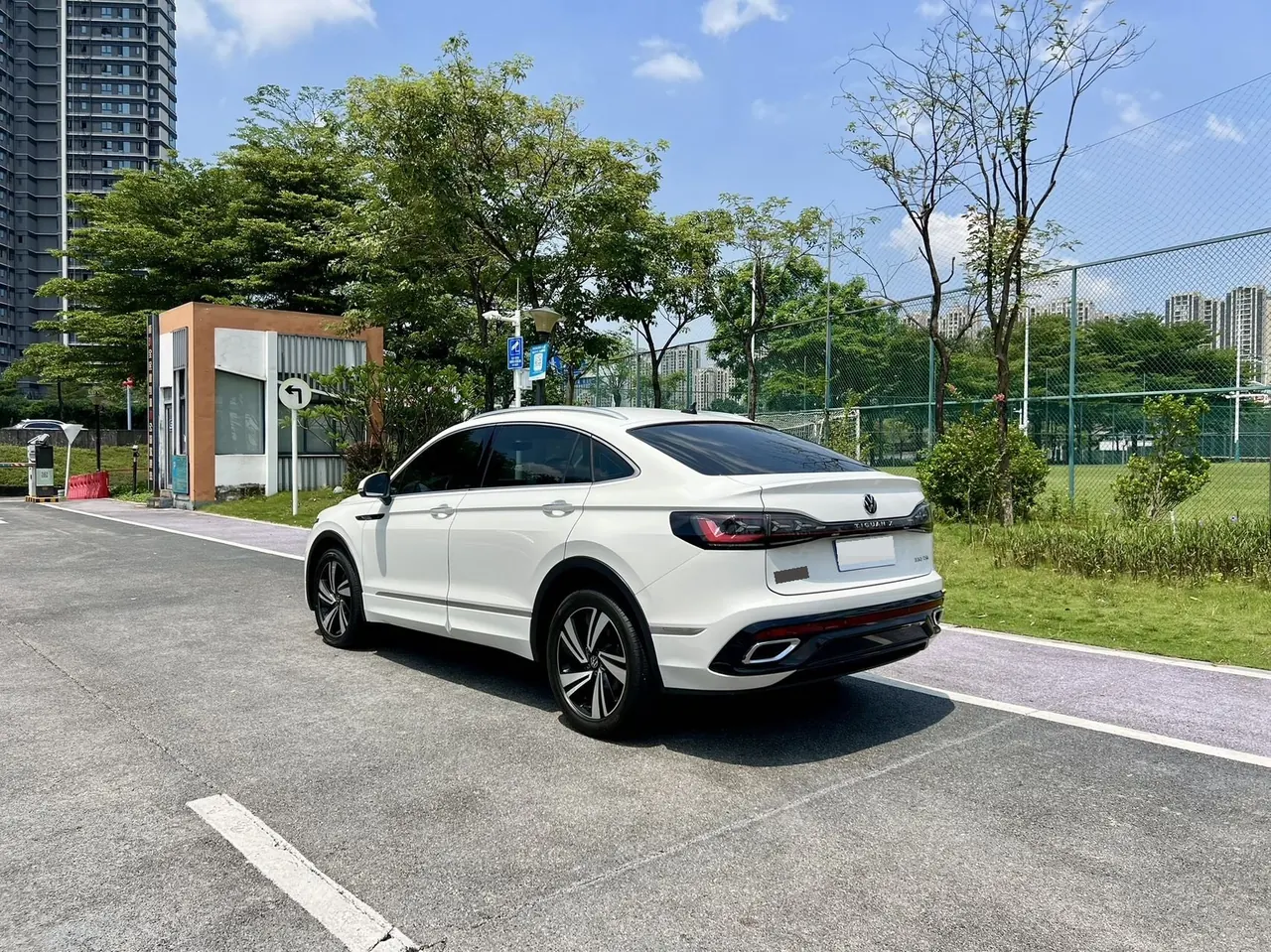 Volkswagen 2022 Tiguan X 2.0TSI 330TSI Two-Drive Overdrive Automatic Gear 19