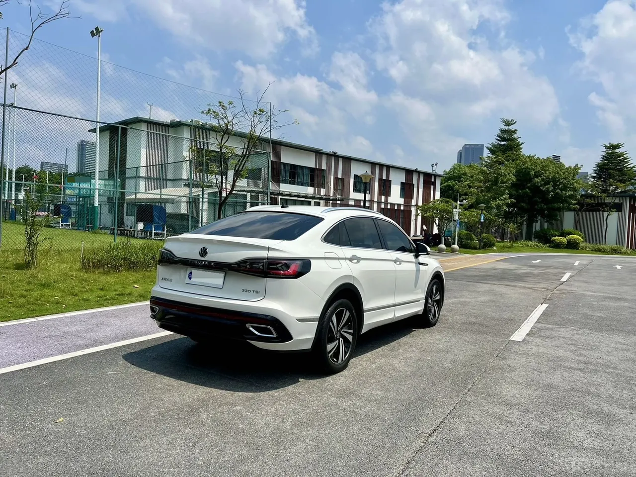 Volkswagen 2022 Tiguan X 2.0TSI 330TSI Two-Drive Overdrive Automatic Gear 20