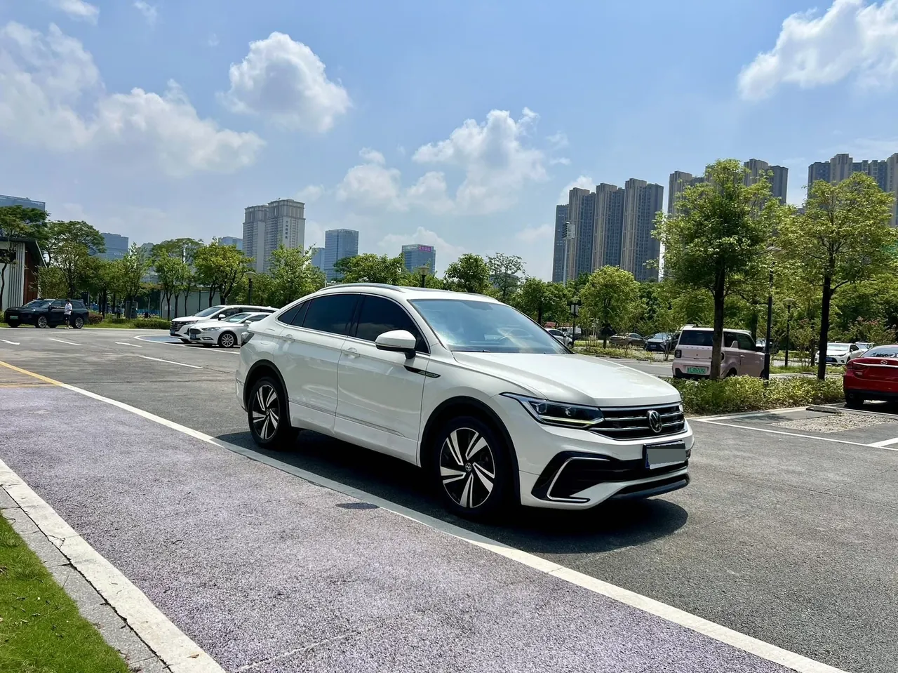 Volkswagen 2022 Tiguan X 2.0TSI 330TSI Two-Drive Overdrive Automatic Gear 5