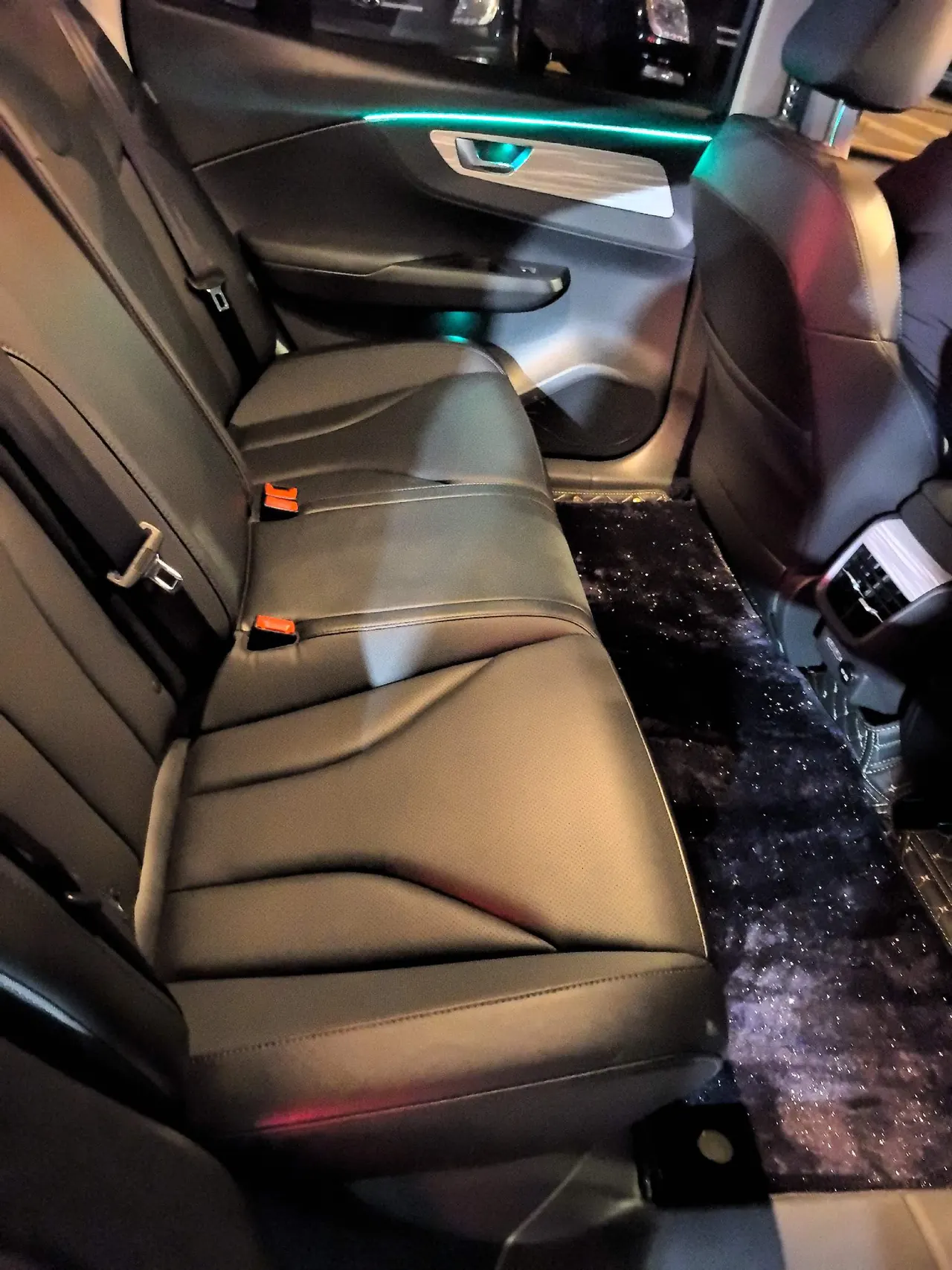 HongQi 2023 E-QM5 E-QM5 PLUS automatic gear 4