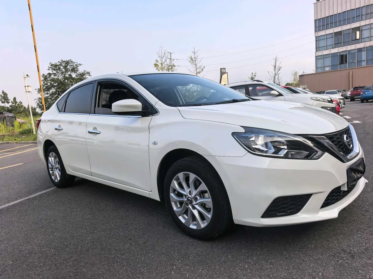 Nissan 2024 Xuanyi Classic 1.6 Stepless XE Comfort Edition (Change 2) Automatic Gear 3
