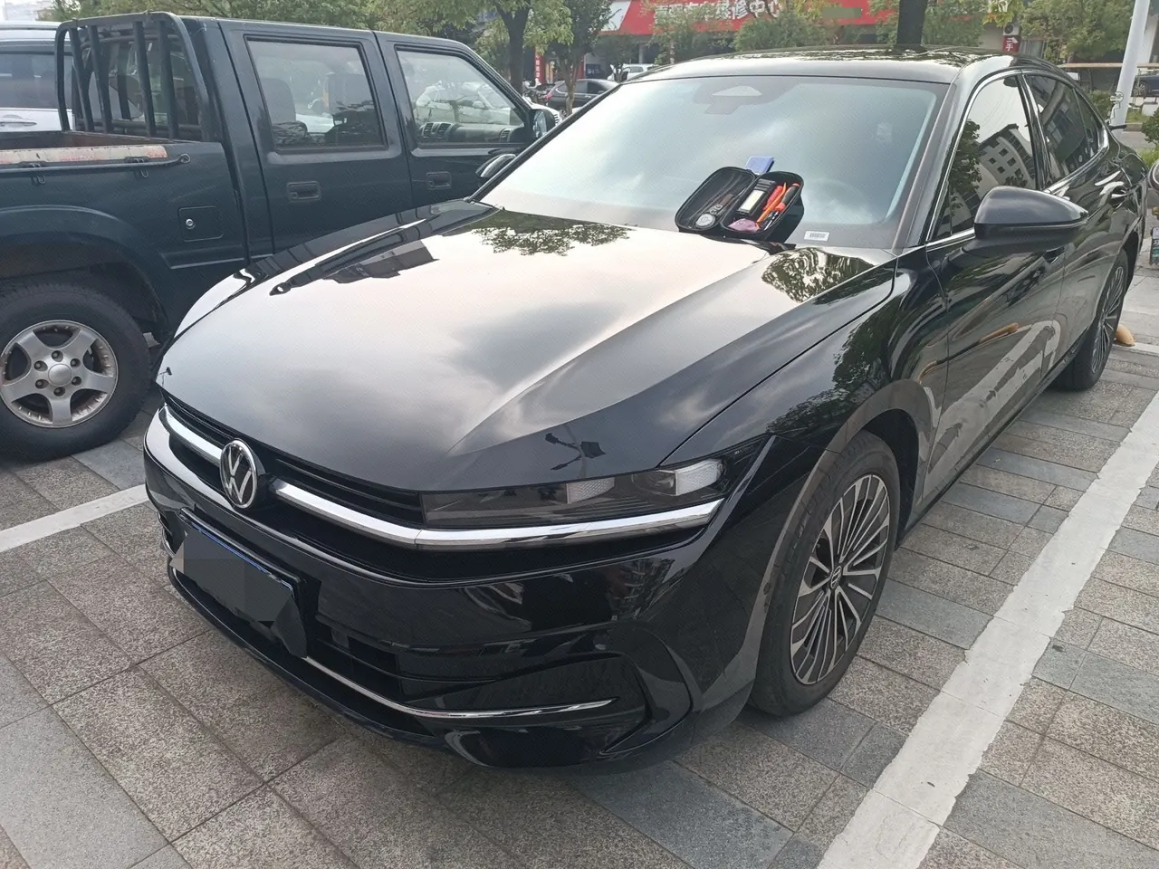 Open image lightbox: Volkswagen 2024 Magotan 2.0TSI 380TSI Premium Edition Da Mai Bag Automatic Gear