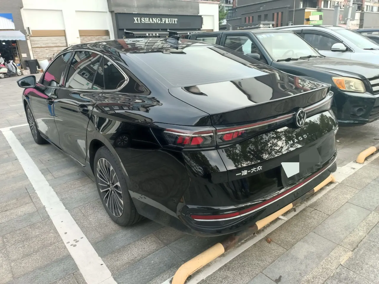 Volkswagen 2024 Magotan 2.0TSI 380TSI Premium Edition Da Mai Bag Automatic Gear 3
