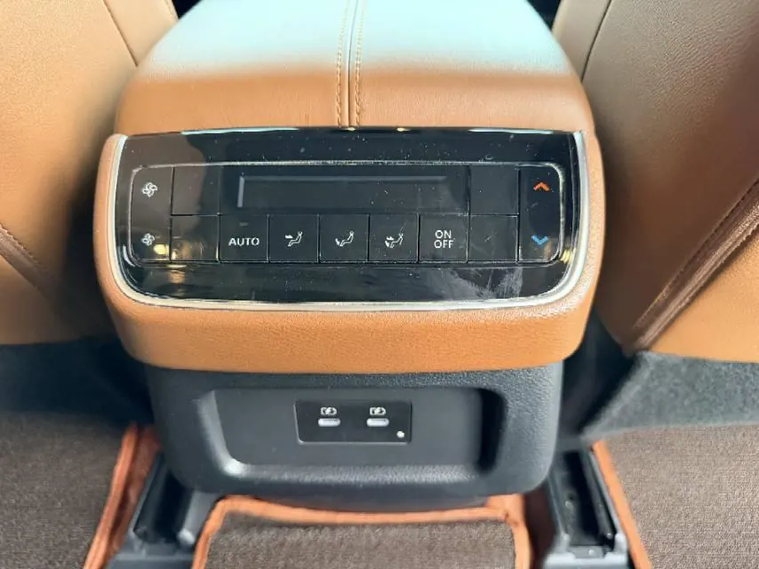 Nissan 2024 Land Exploration 2.0T 380VC-TURBO Four-wheel Drive Intelligent Driving Edition 7-seat Automatic Gear 8