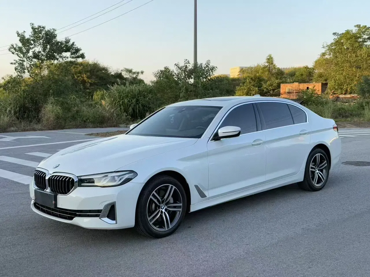 Open image lightbox: BMW 5 Series 2023 530Li 2.0T Leading Luxury Suit (Modified) Automatic Gear