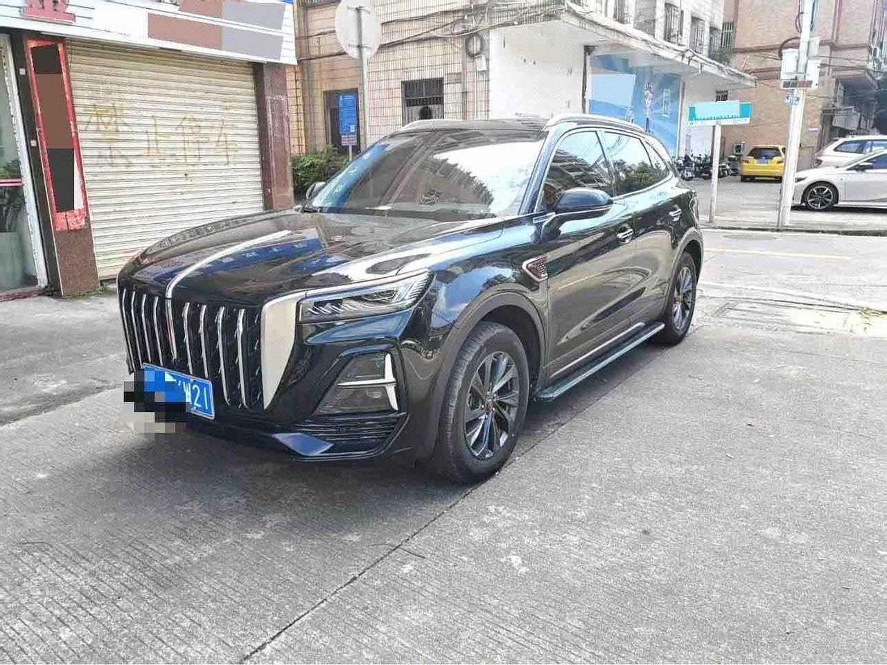 Open image lightbox: HongQi 2025 HS5 2.0T Two-Drive Flag Enjoy Pro Edition Automatic Gear