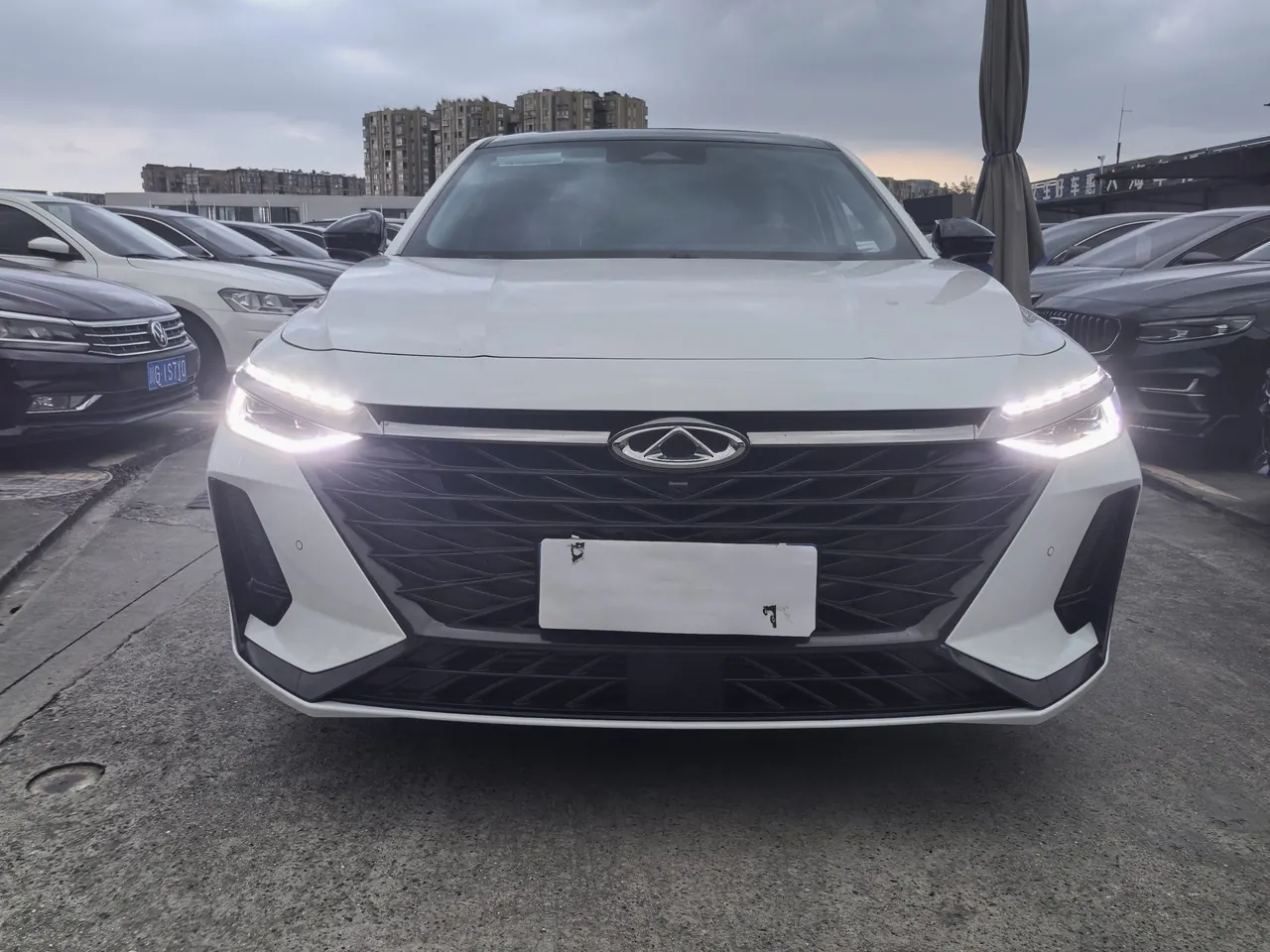 Chery 2025 Erez 8 2.0T automatic gear 2