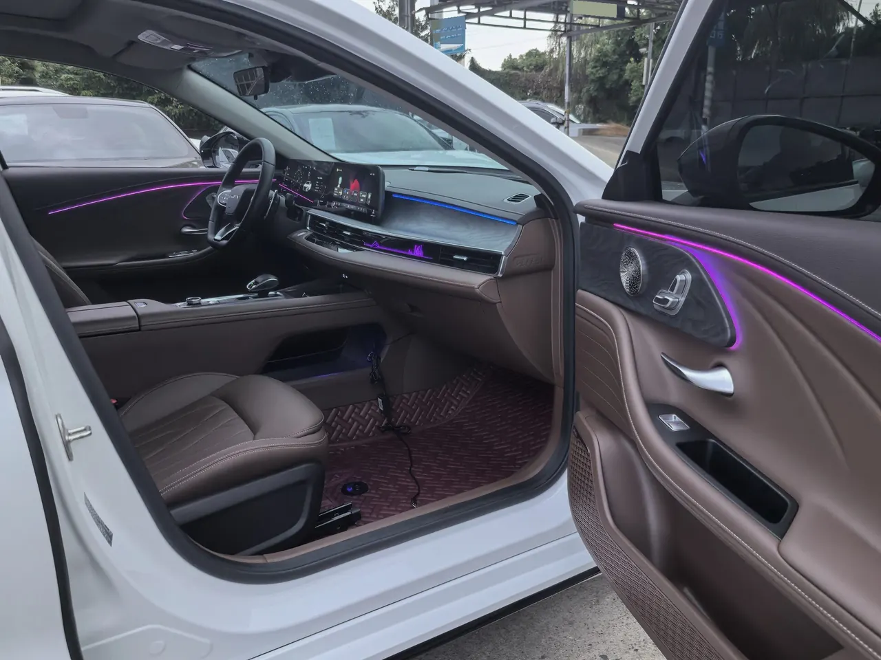 Chery 2025 Erez 8 2.0T automatic gear 3