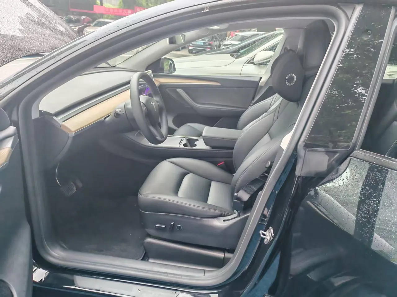 Tesla 2022 Model Y rear-wheel drive version (facelift) automatic gear 3