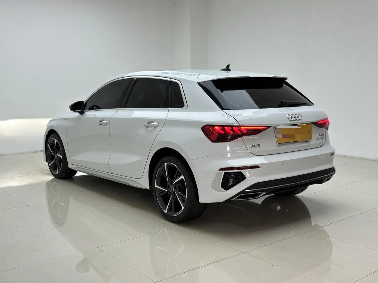 Audi 2022 A3 Sportback 1.4TFSI 35TFSI Fashion Sports Automatic 4